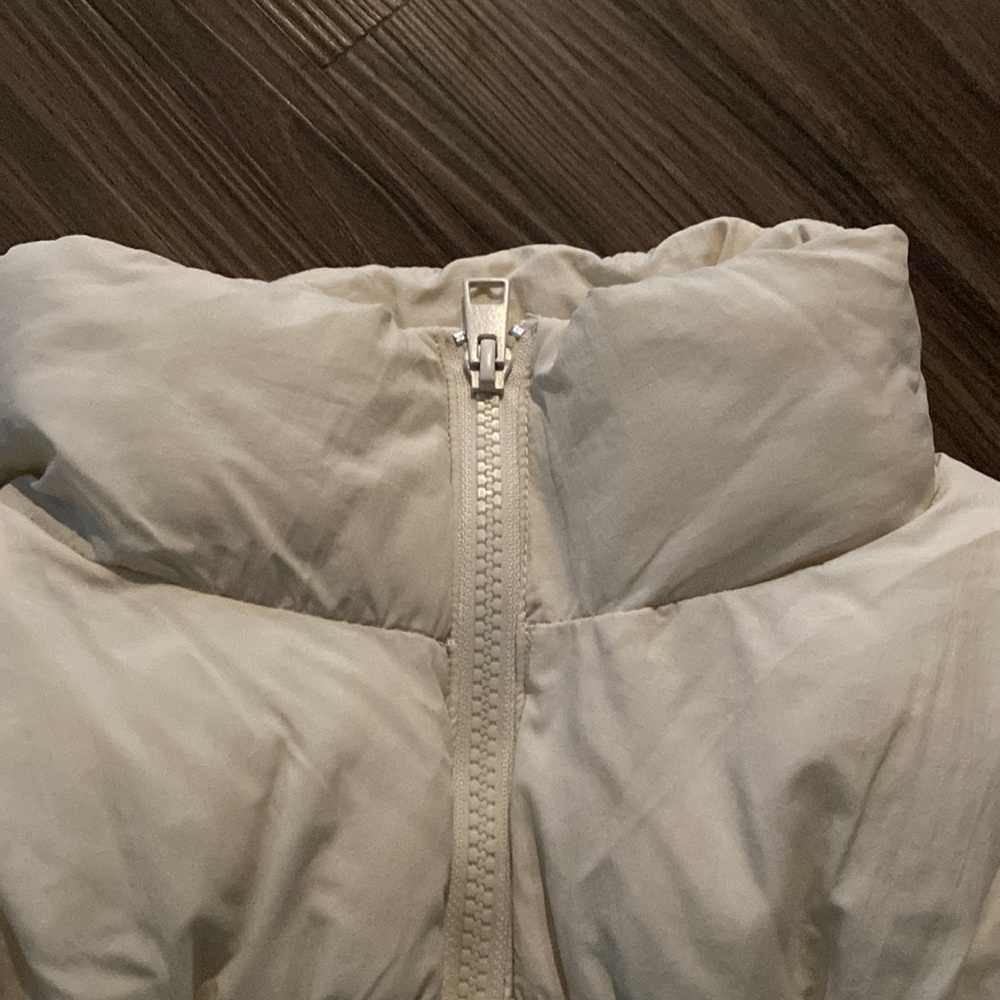 Crop Puffervest - Picture 2 of 4